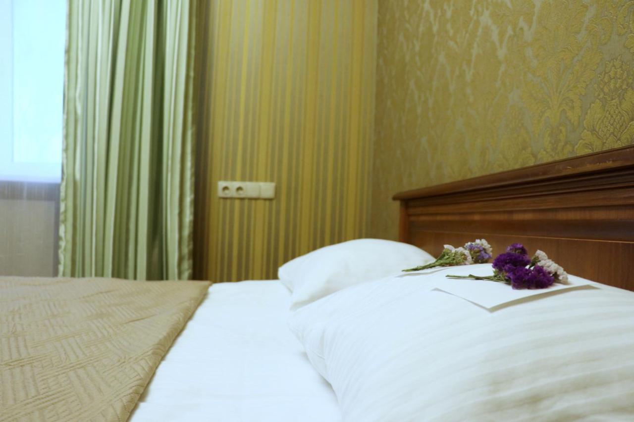 Bogdanov Yar Hotel Kiev Exterior foto