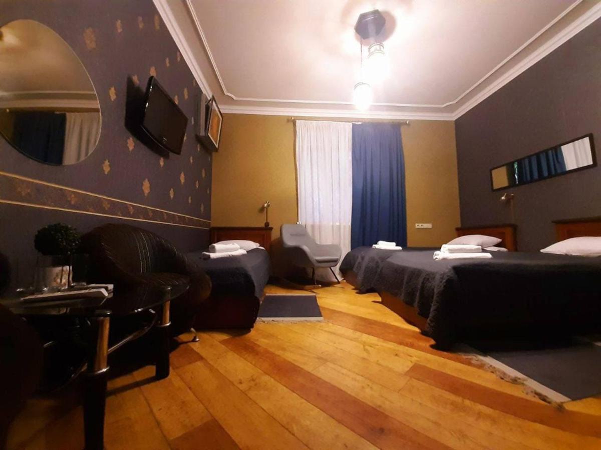 Bogdanov Yar Hotel Kiev Exterior foto